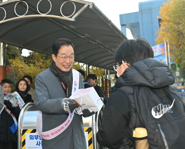 1.ϱû, 22 ñ ʵб _  ķΡ ǽ(_ ˷κ Ƶ ȣսô!)( ̵ʵб ķ   )_01.jpg